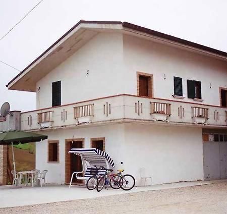 Agriturismo Il Vecchio Carro Campli Kültér fotó