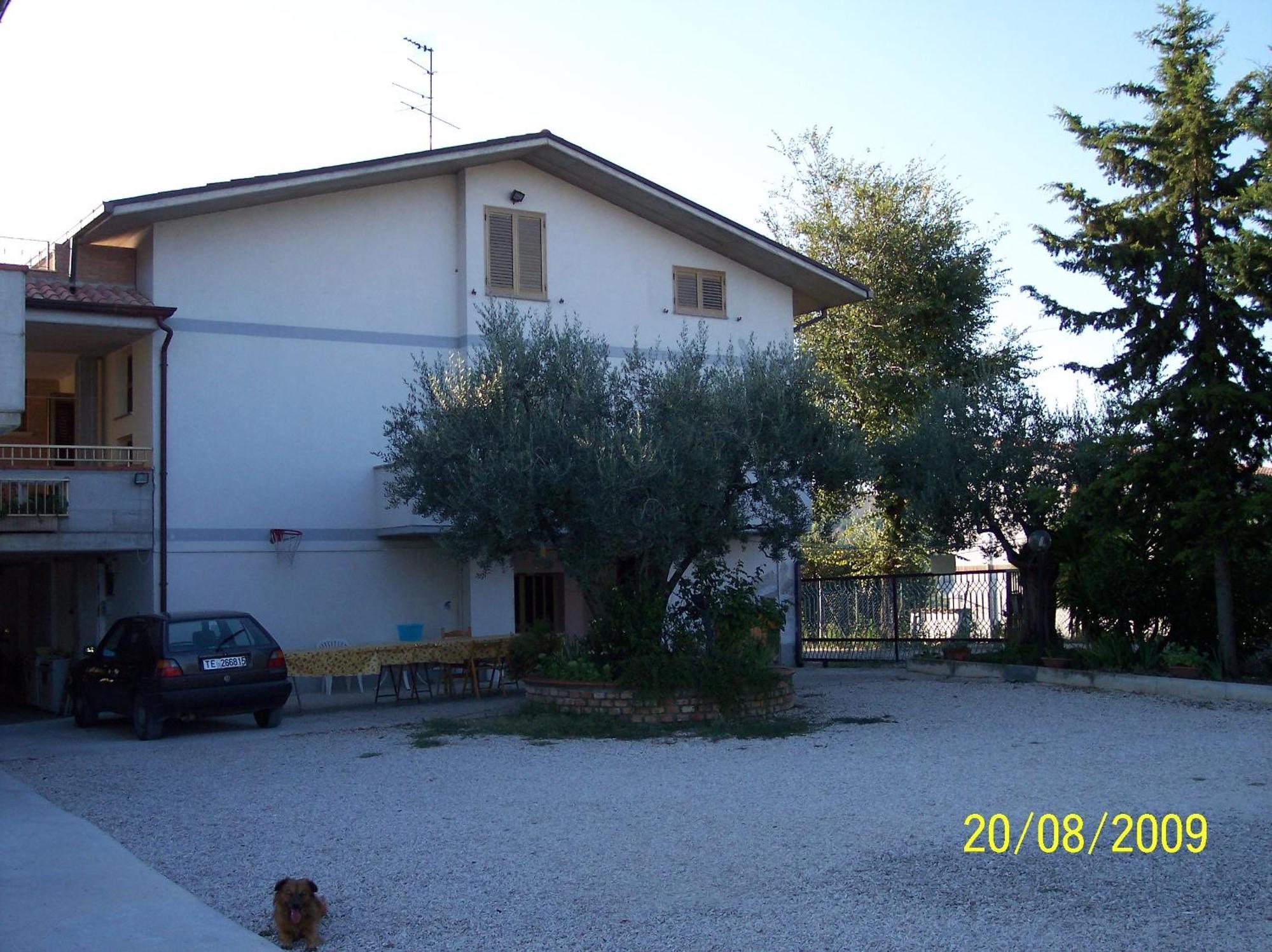 Agriturismo Il Vecchio Carro Campli Kültér fotó